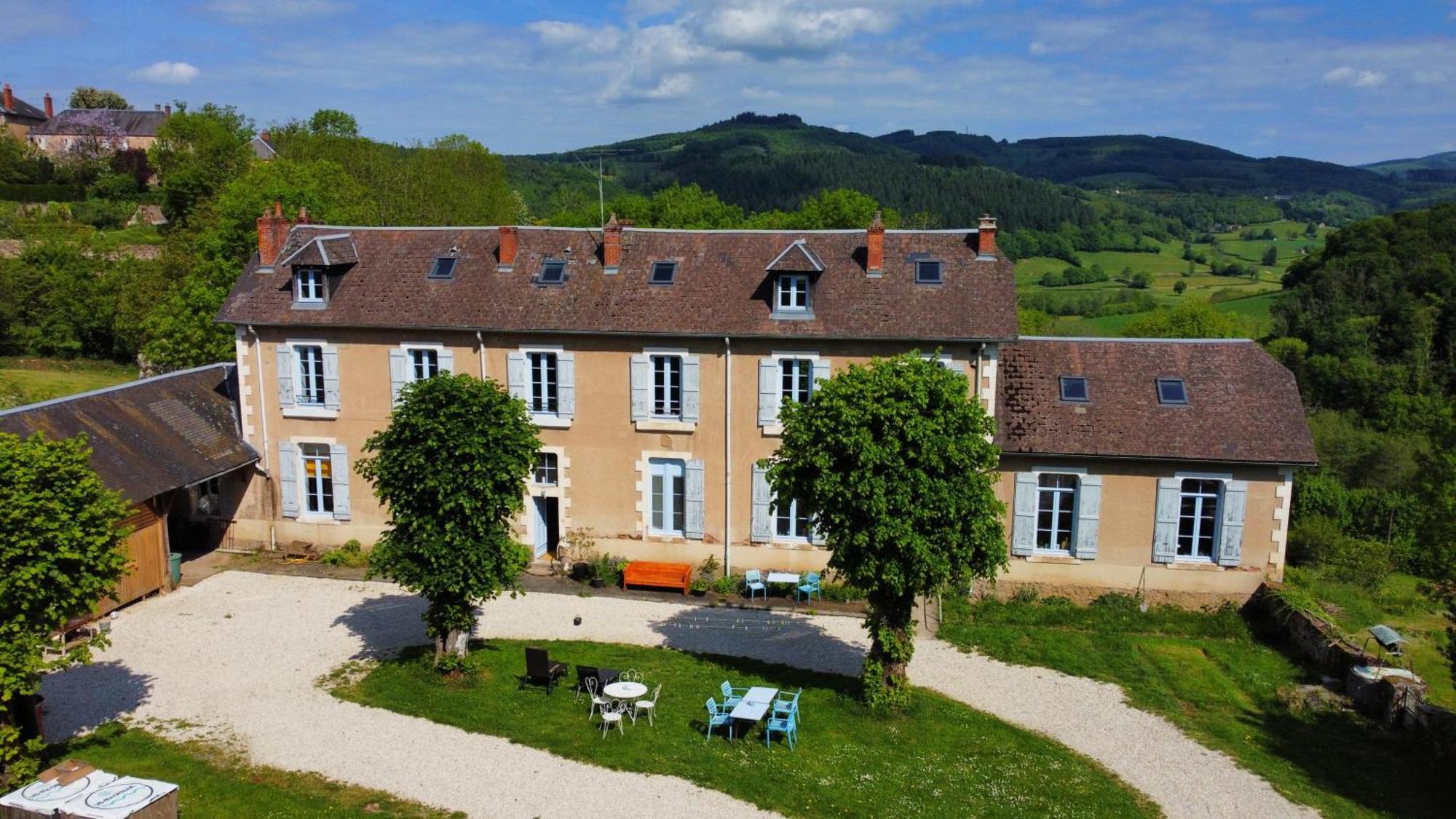 L' Ancienne Ecole Du Morvan Larochemillay Bagian luar foto
